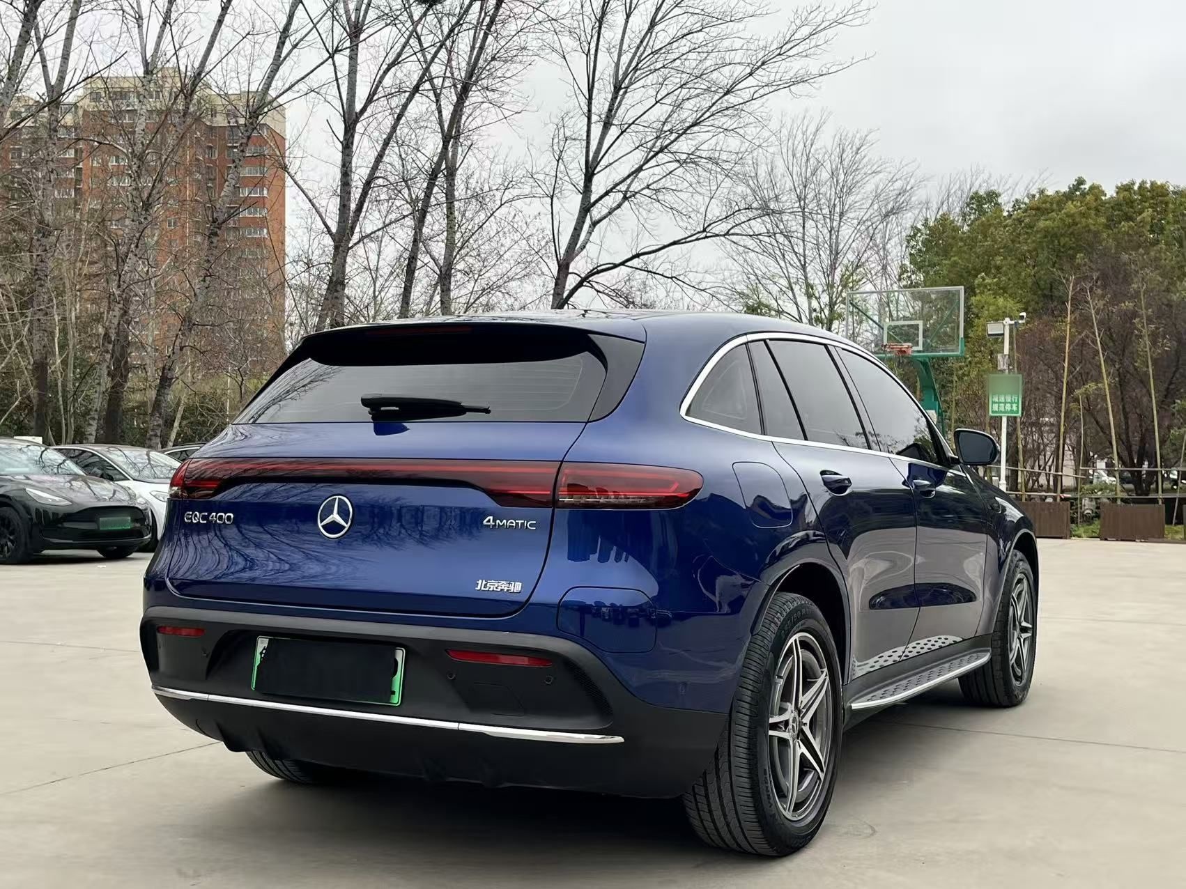 Mercedes-Benz EQC 2021 thumb 8