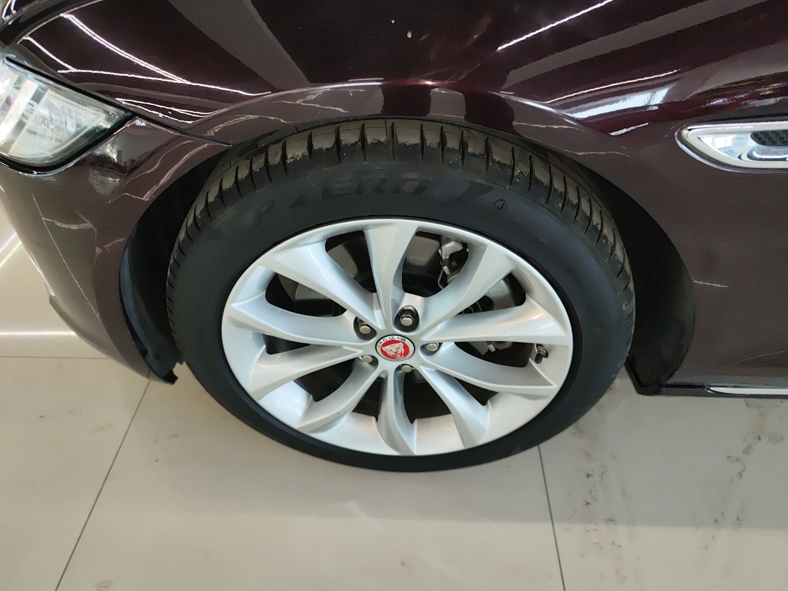 Jaguar XF 2020 thumb 8