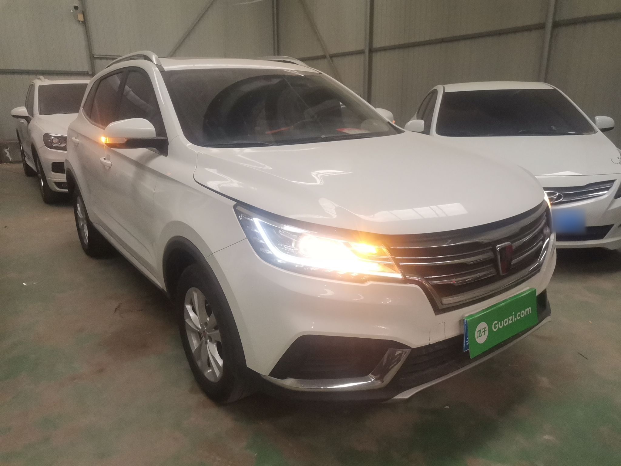 Roewe RX3 2020 thumb 3