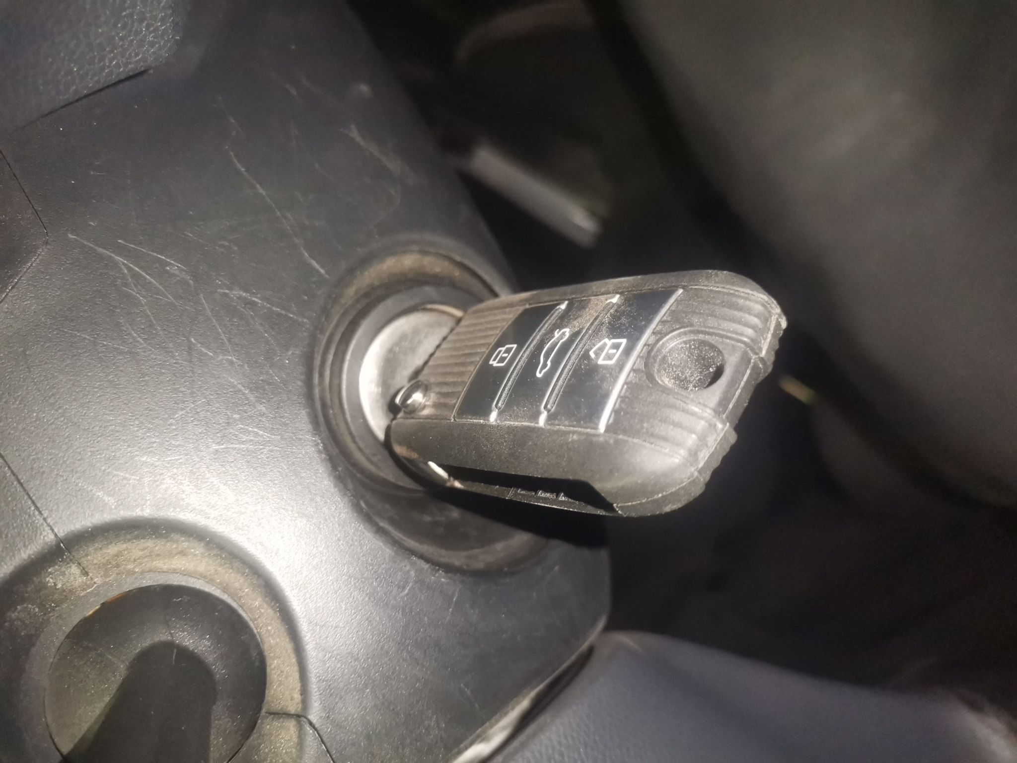 Roewe RX3 2020 thumb 8