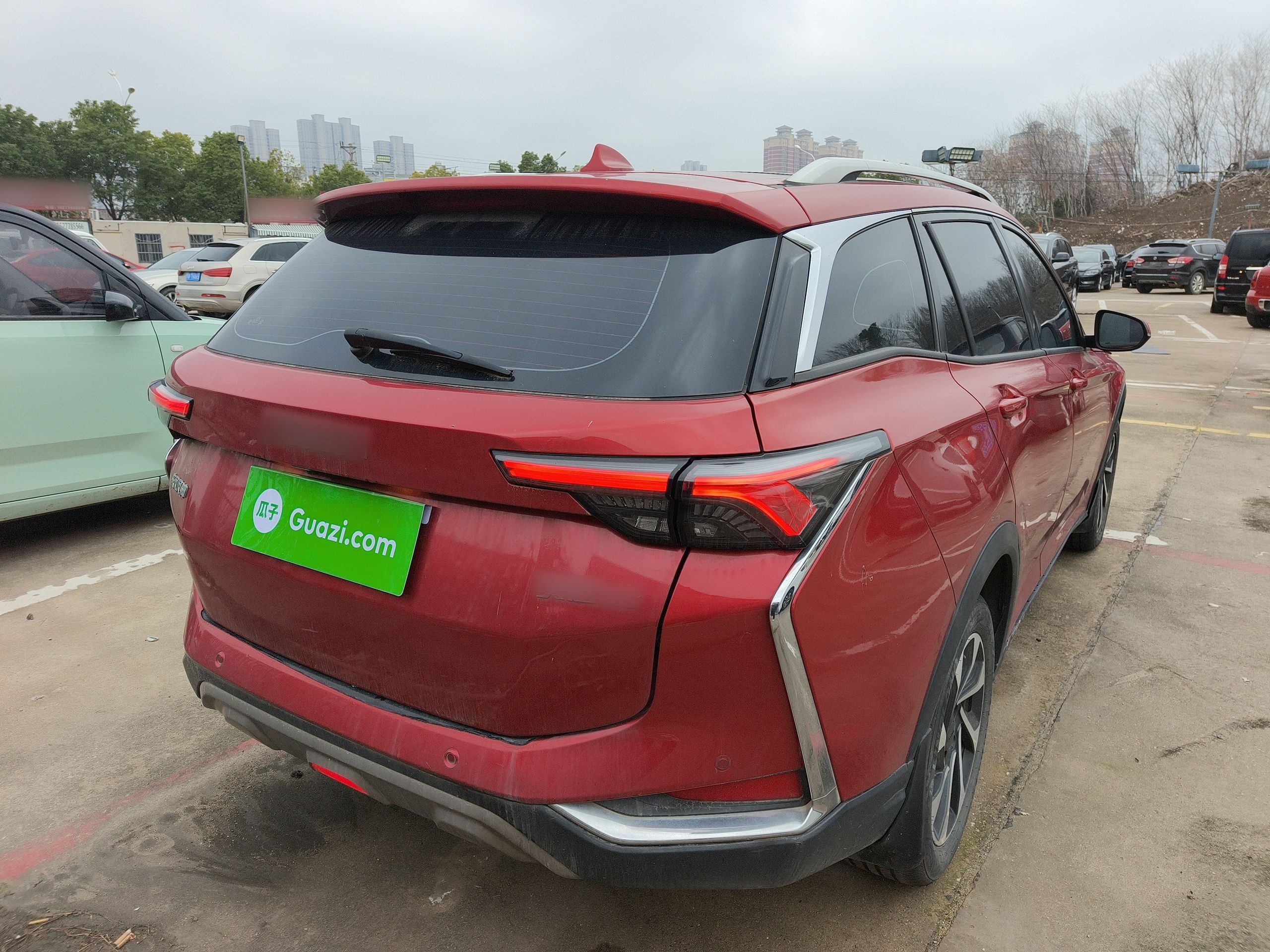 Dongfeng Aeolus Yixuan 2020 thumb 6