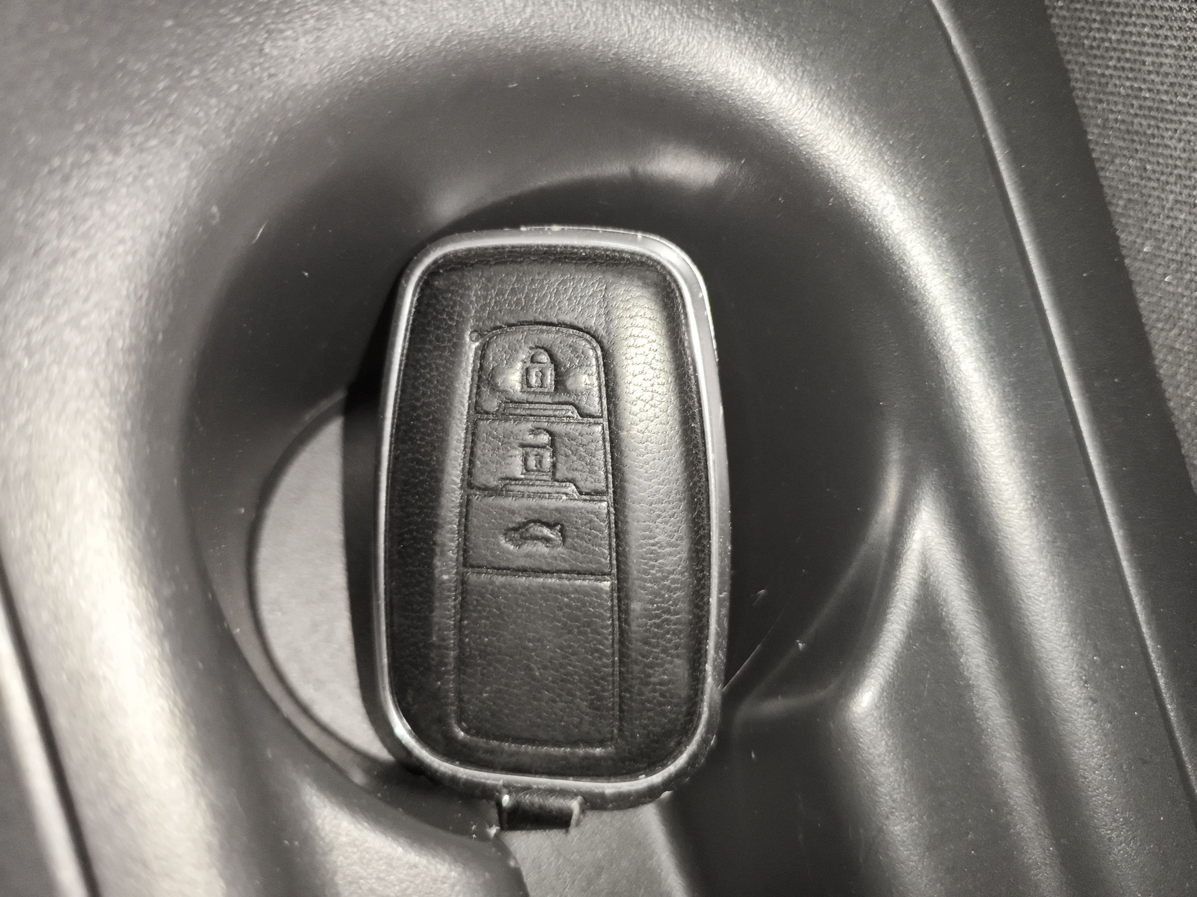 Toyota Crown 2022 thumb 8