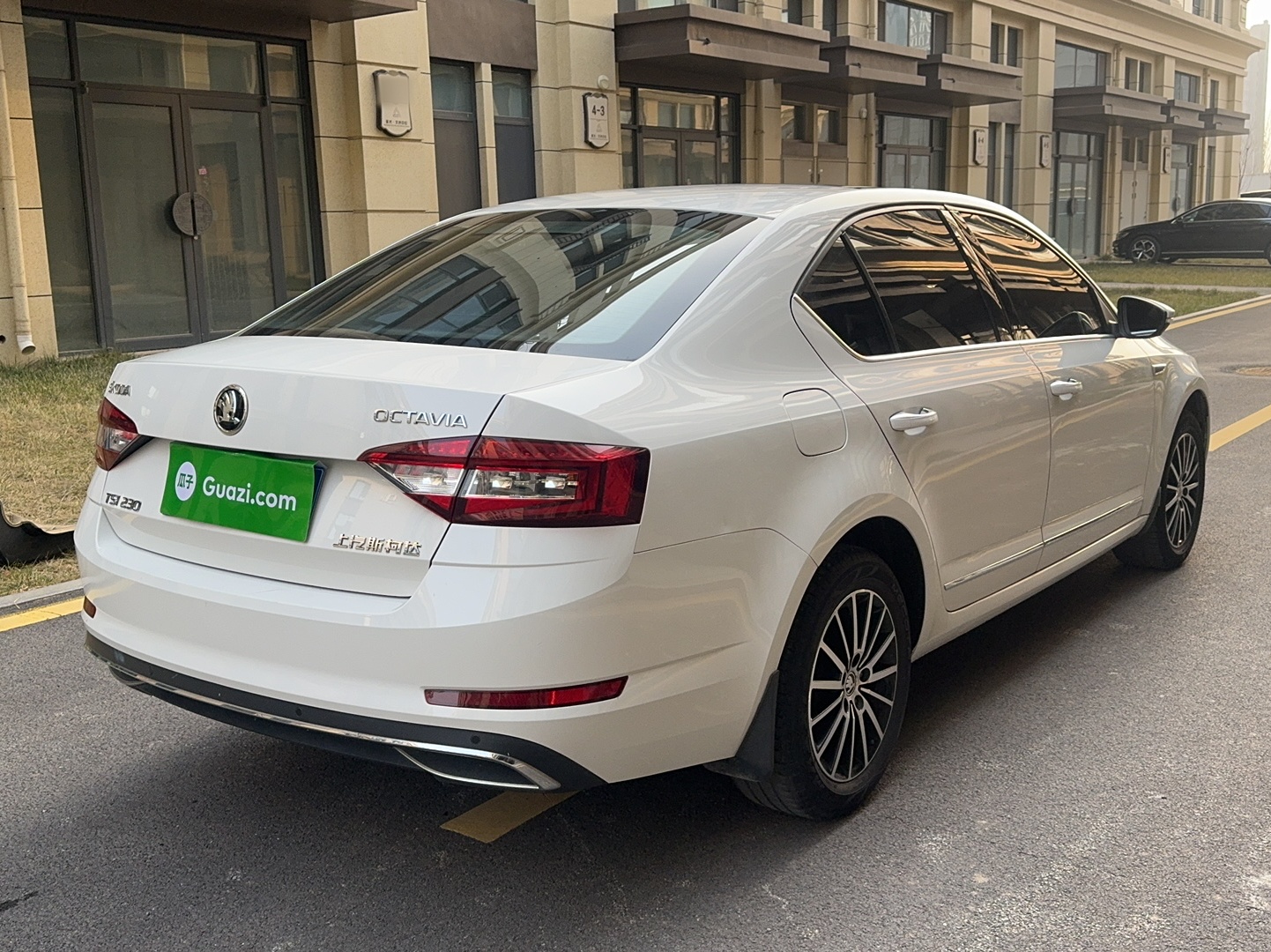 Skoda Octavia 2019 thumb 4