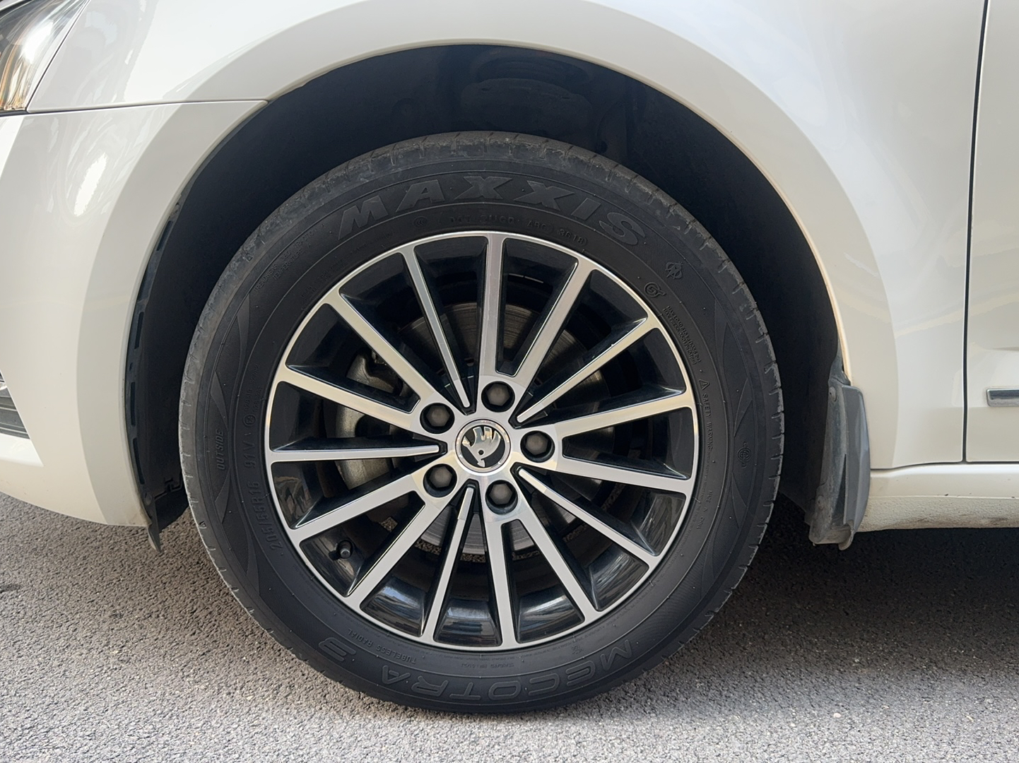 Skoda Octavia 2019 thumb 8
