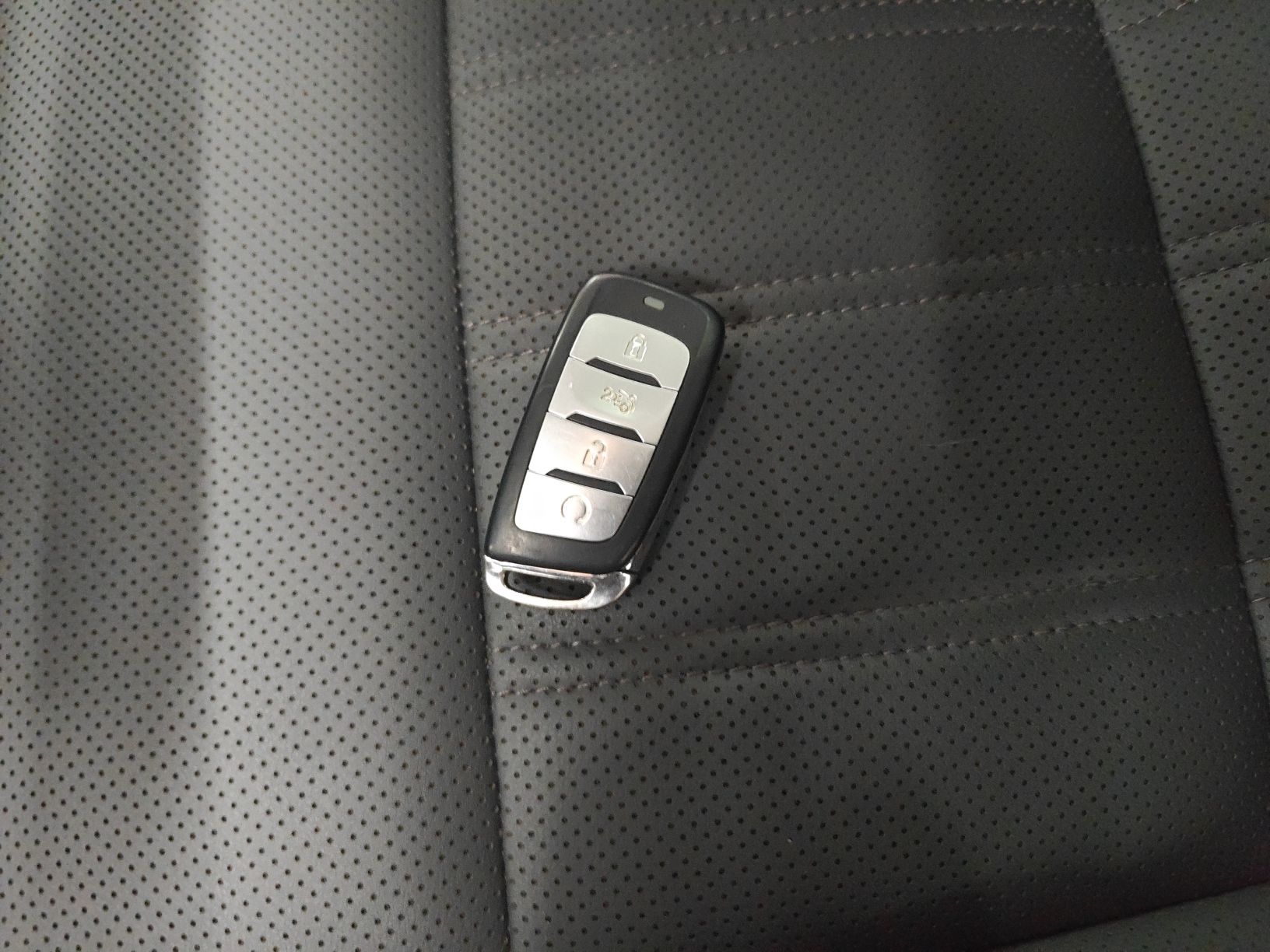 Changan CS95 2019 thumb 8