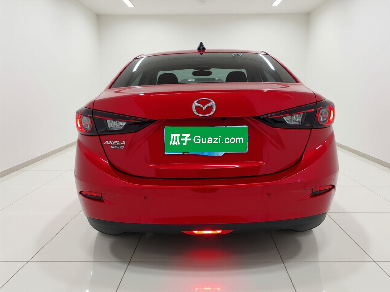 Mazda 3 2019 thumb 5