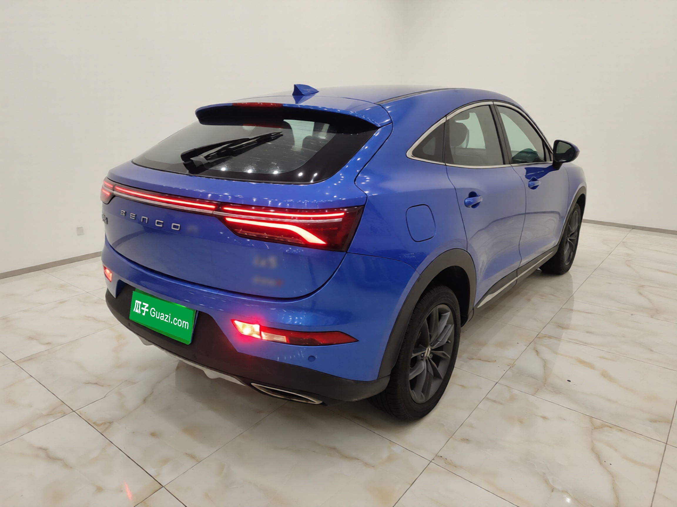 Dongfeng Fengon ix5 2019 thumb 4