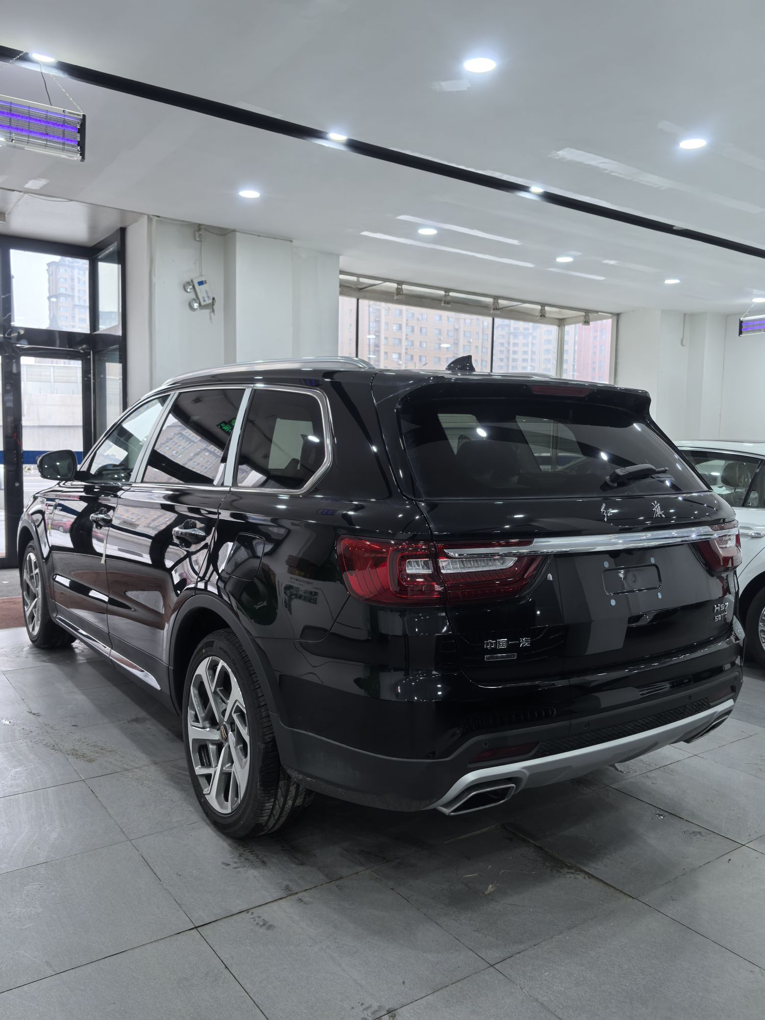 Hongqi HS7 2022 thumb 3