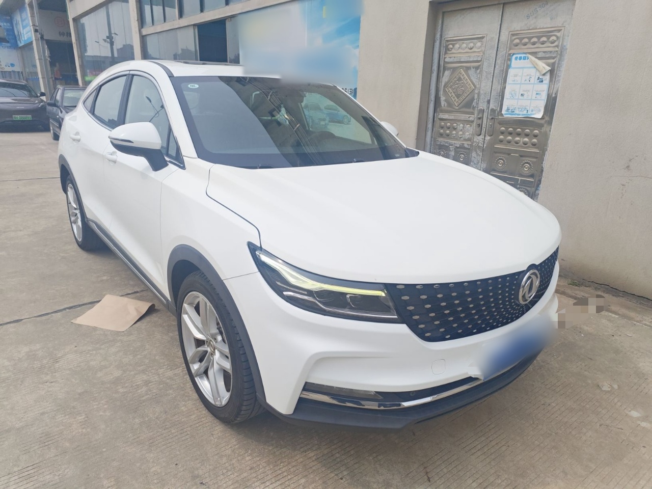 Dongfeng Fengon ix5 2019 thumb 5