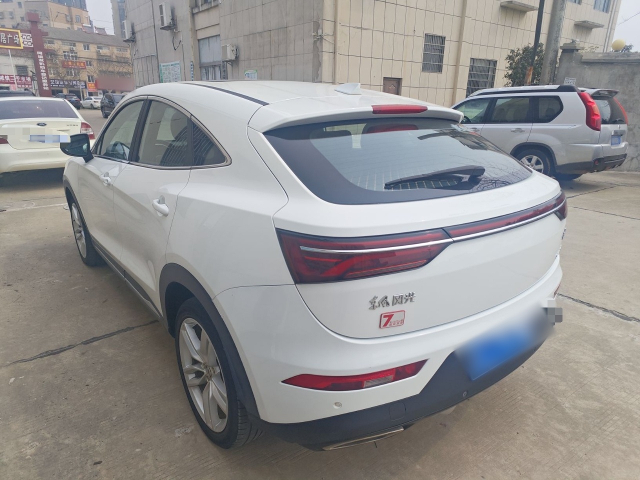 Dongfeng Fengon ix5 2019 thumb 6