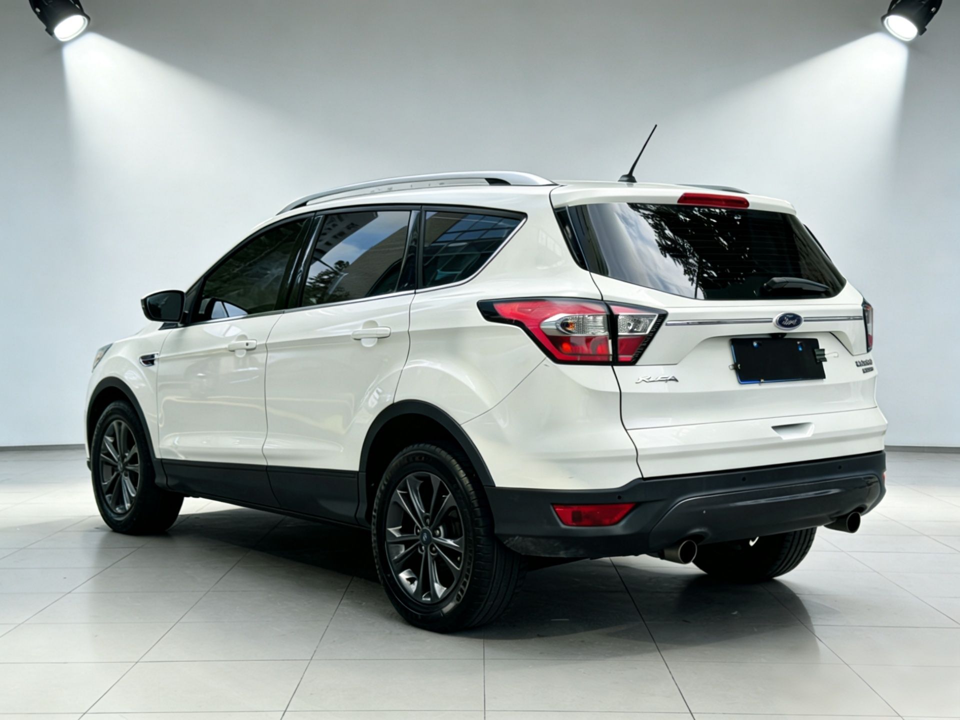 Ford Kuga 2019 thumb 7