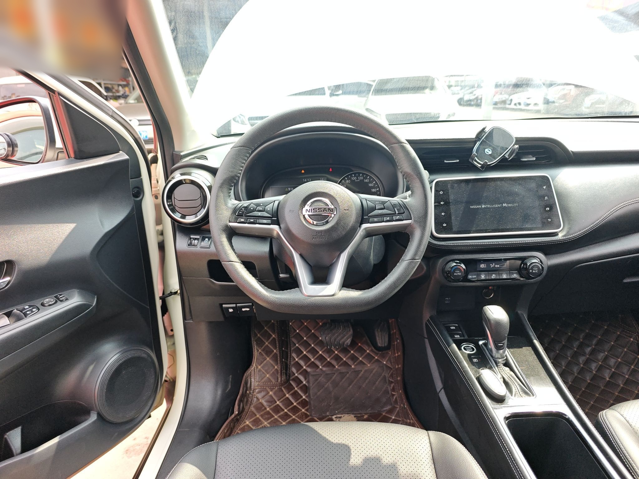 Nissan Kicks 2022 thumb 10