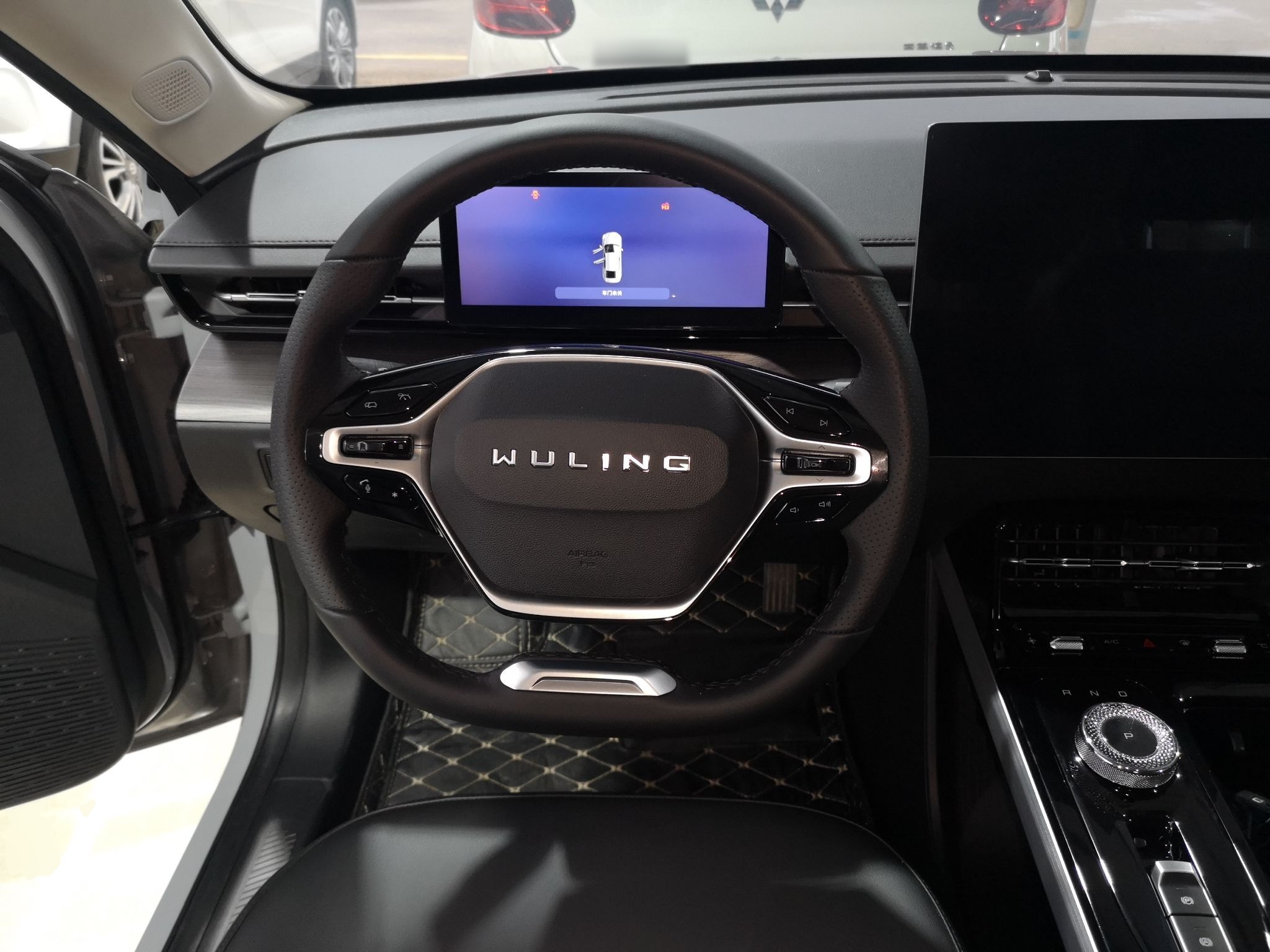 Wuling Starlight 2024 thumb 10