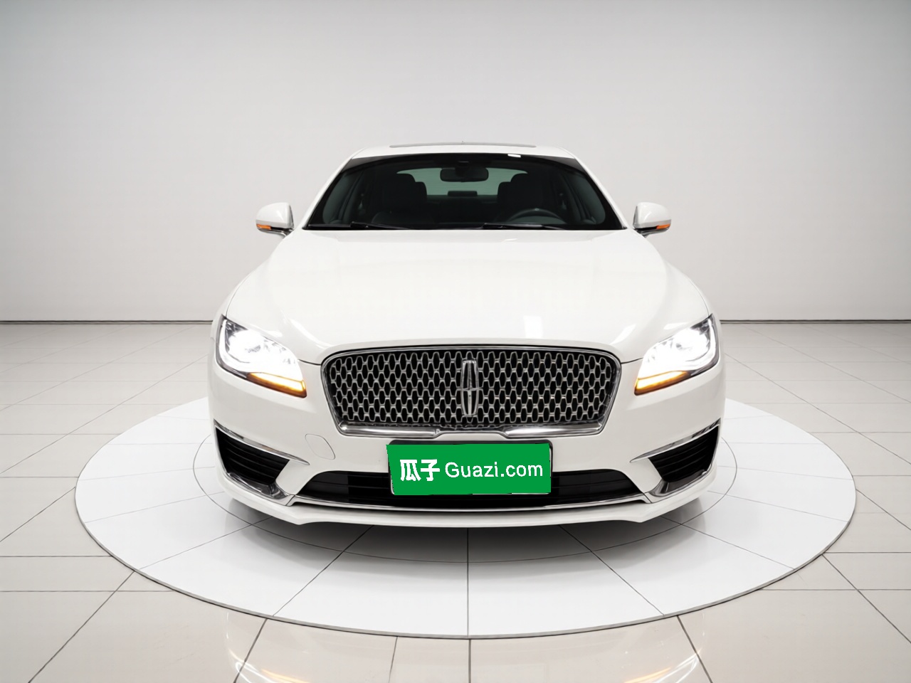 Lincoln MKZ 2020 thumb 2