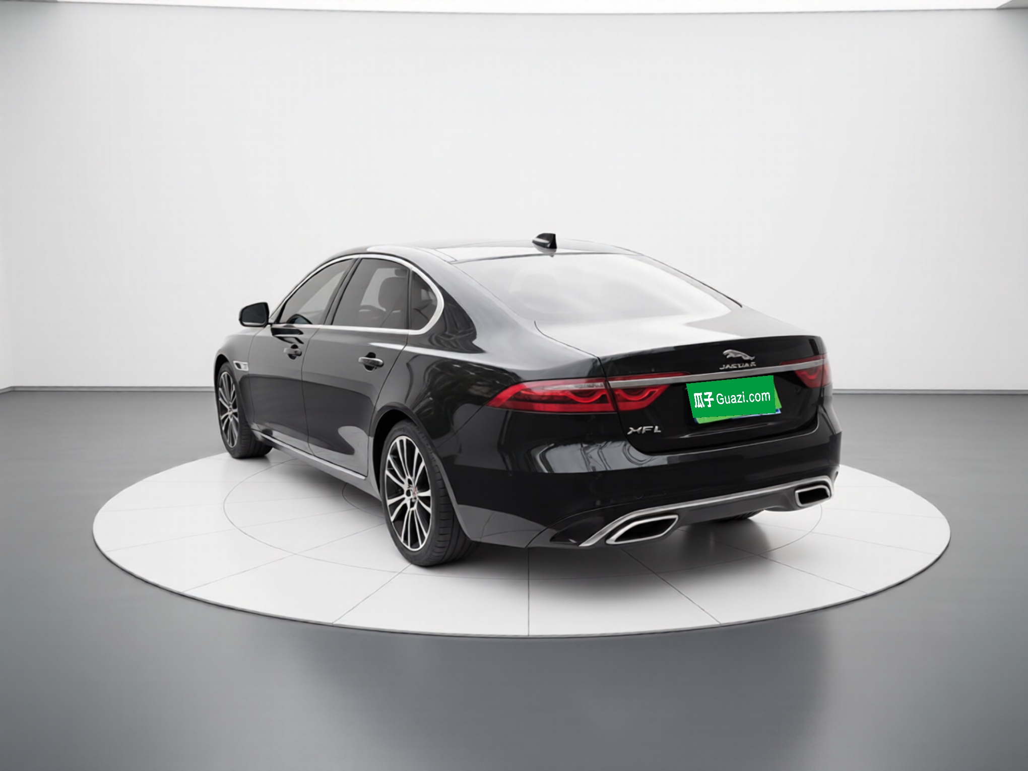 Jaguar XF 2024 thumb 4