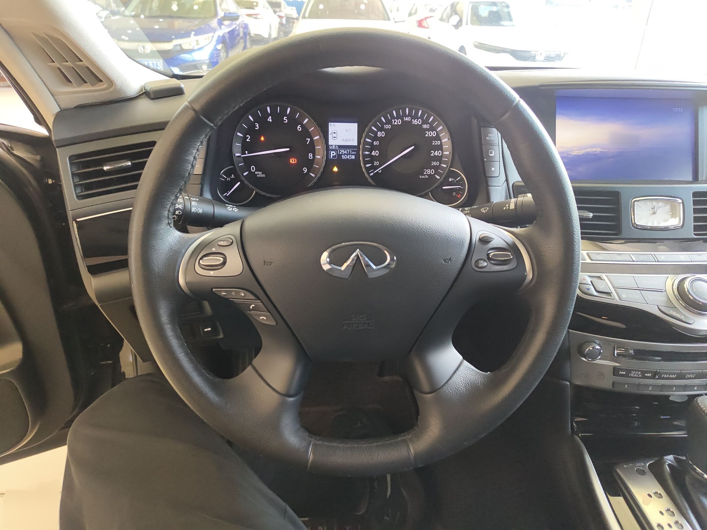Infiniti Q70 2019 thumb 10