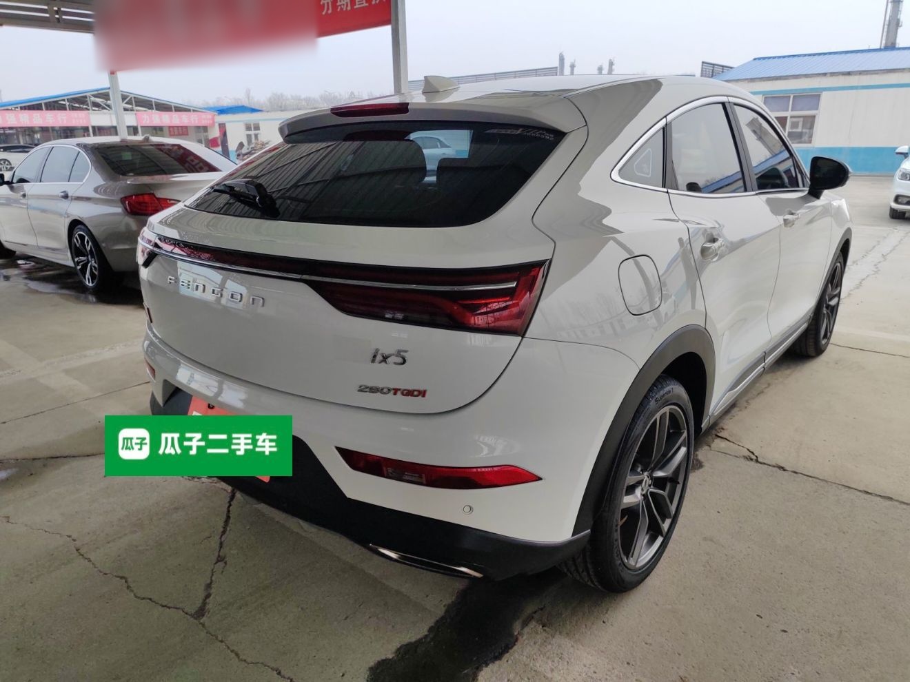 Dongfeng Fengon ix5 2019 thumb 4