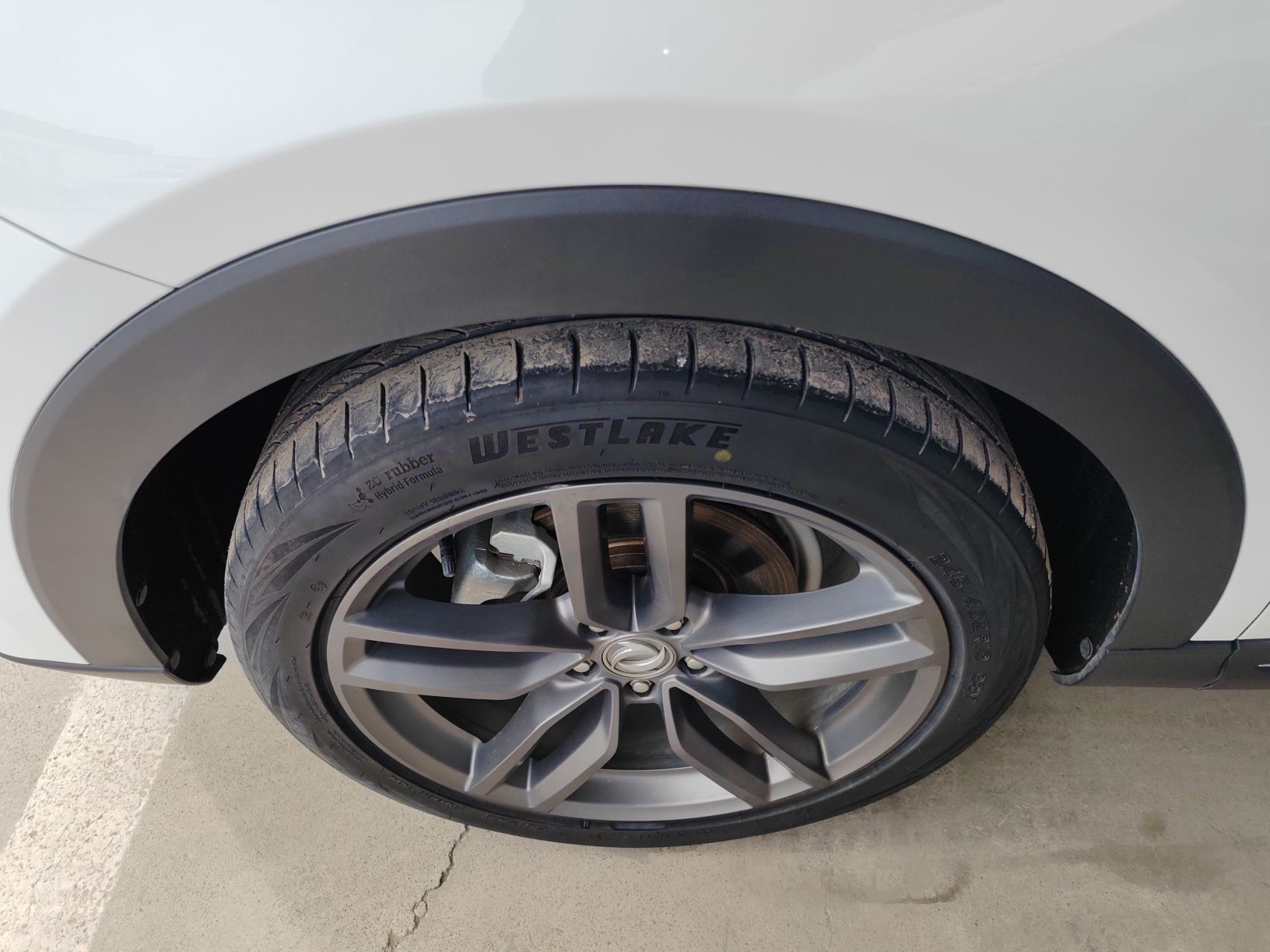 Dongfeng Fengon ix5 2019 thumb 8