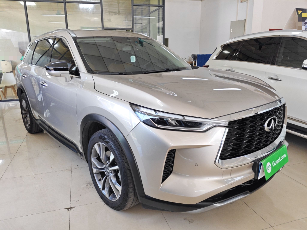 Infiniti QX60 2024 thumb 3
