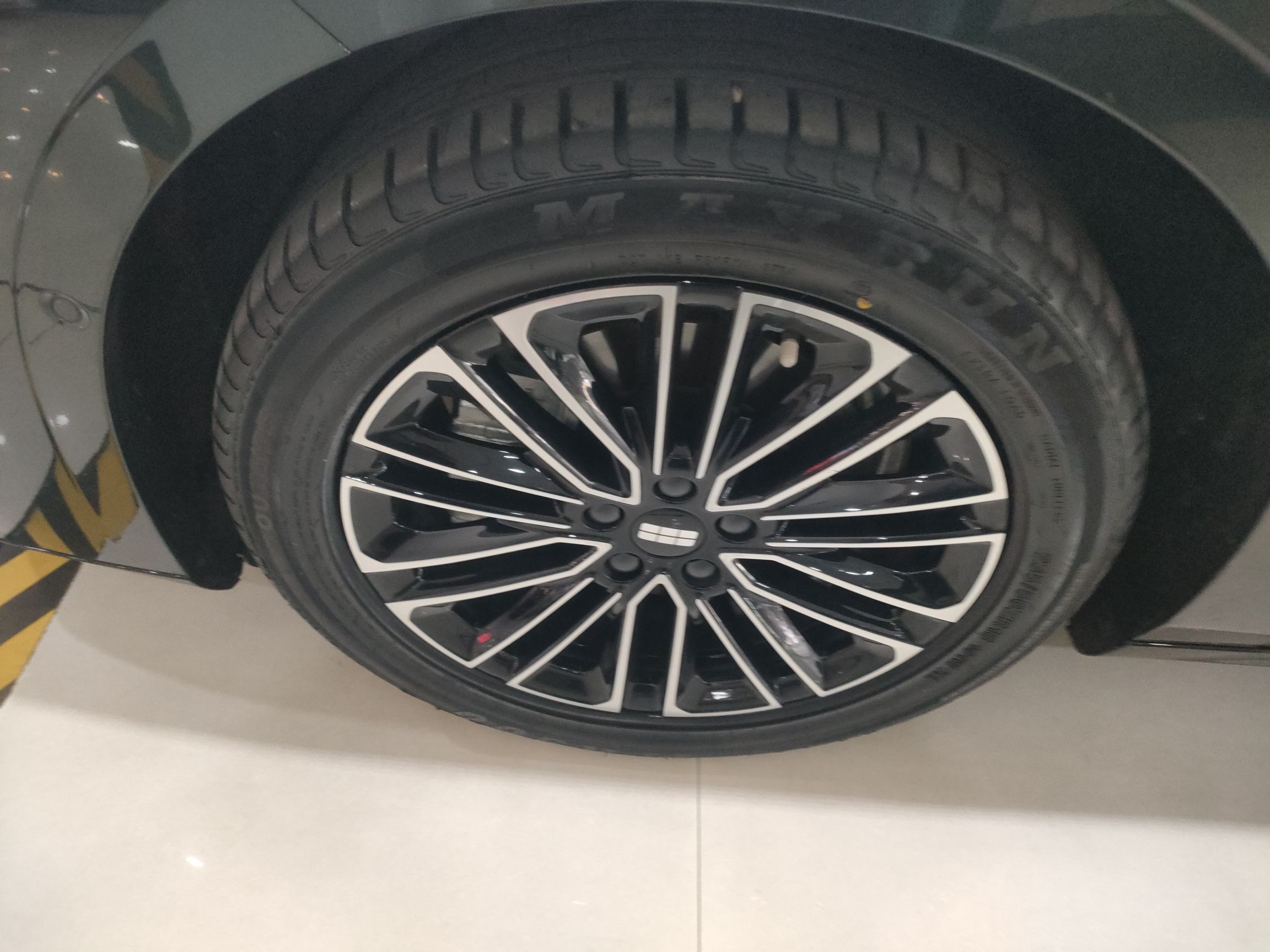 Geely Galaxy Yin He Xing Yao 8 2025 thumb 8