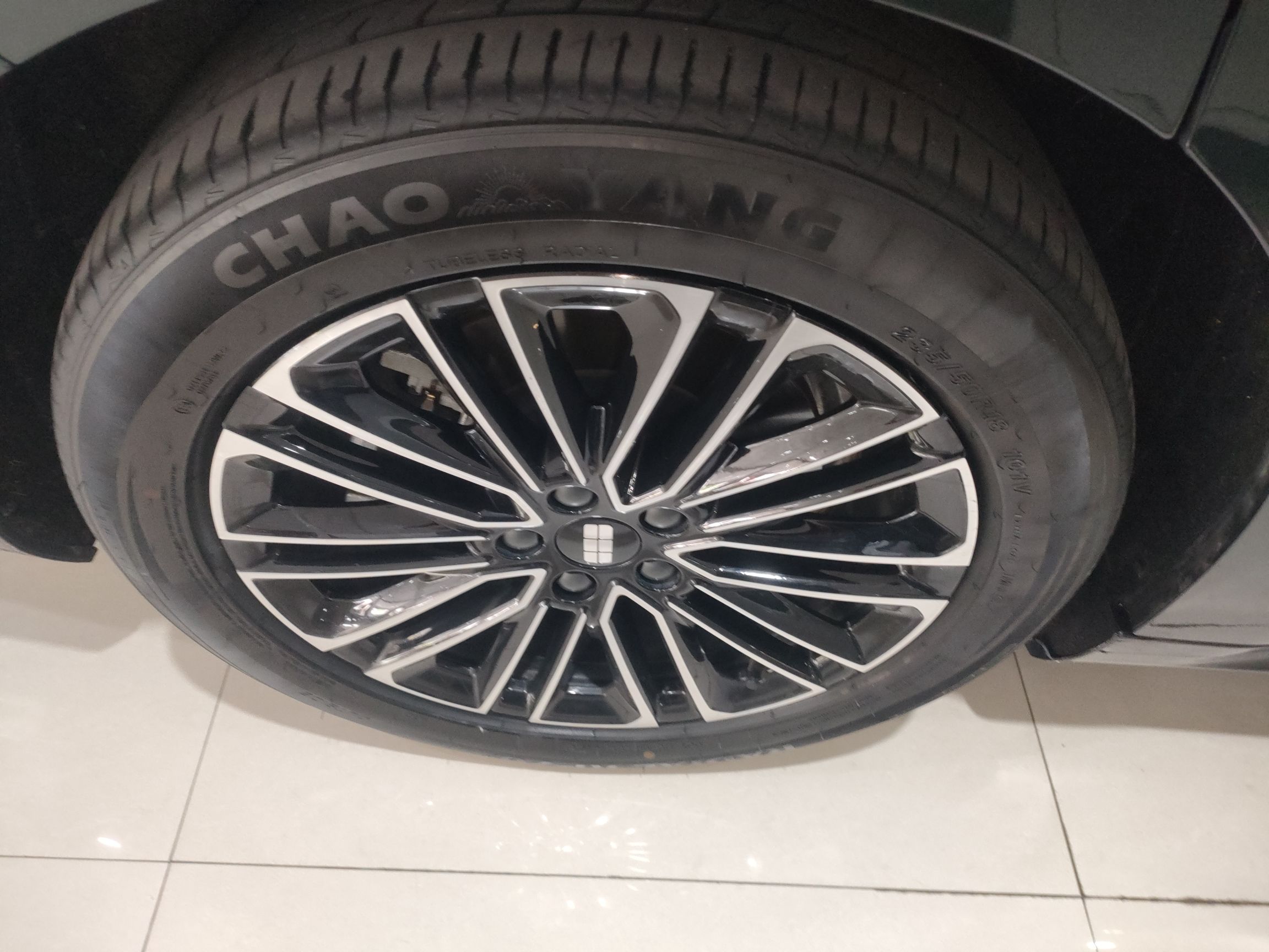Geely Galaxy Yin He Xing Yao 8 2025 thumb 9