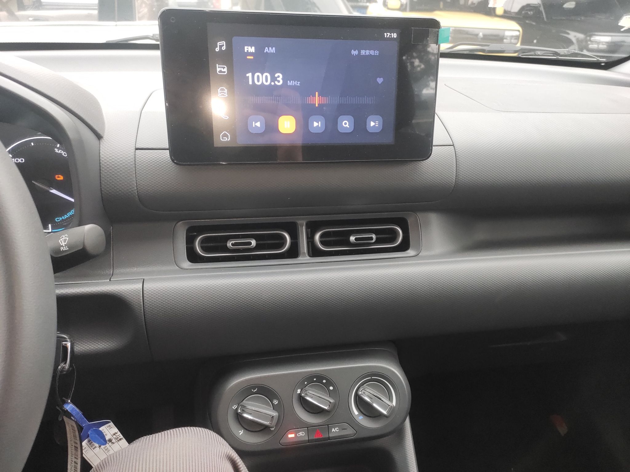 Wuling Hongguang 2025 thumb 12